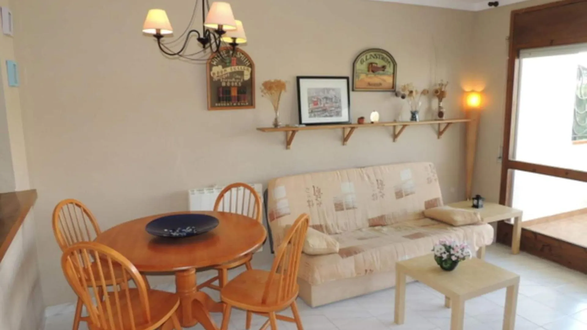 Pretty Apartment With Balcony Rosas
